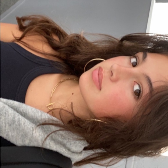 Meet your Posher - Picture 6 of 9